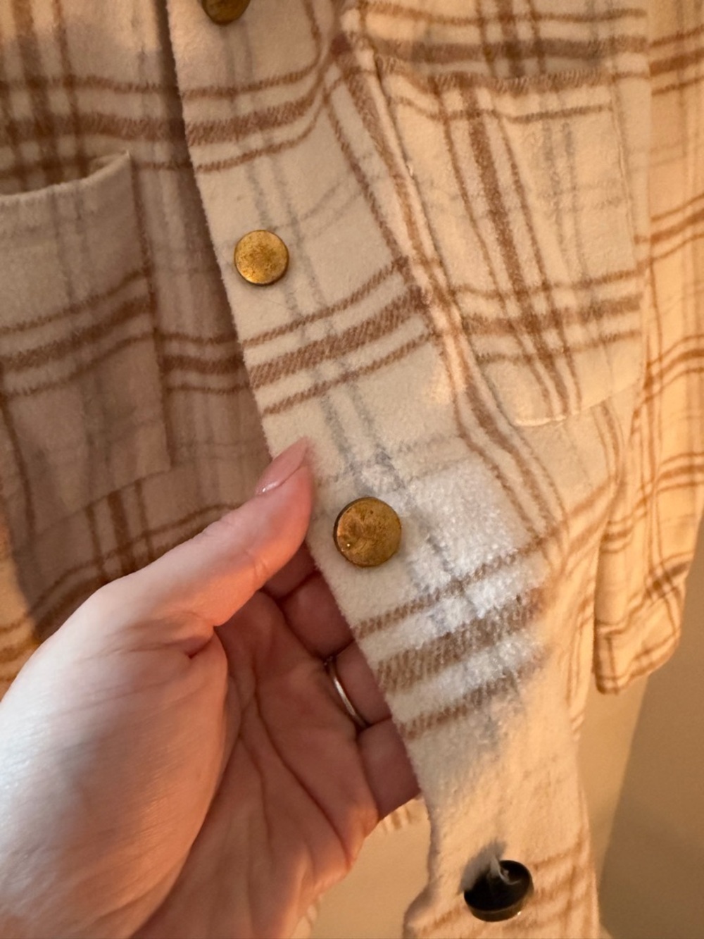 Cozy Plaid Shacket Jacket Cream Brown Oversized Button Front Size L - Picture 5 of 6